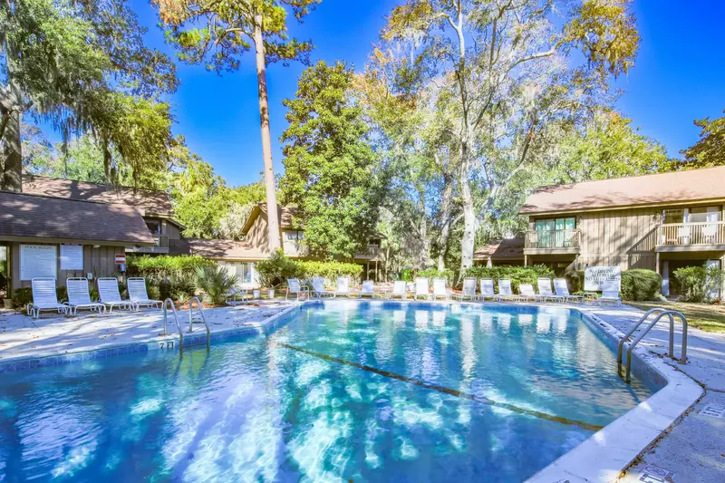 Guests of Water Oak Villa may access the community pool.