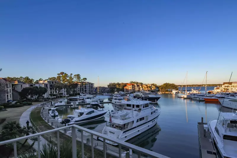 You'll never tire of the view of the Harbour Town yacht basin.