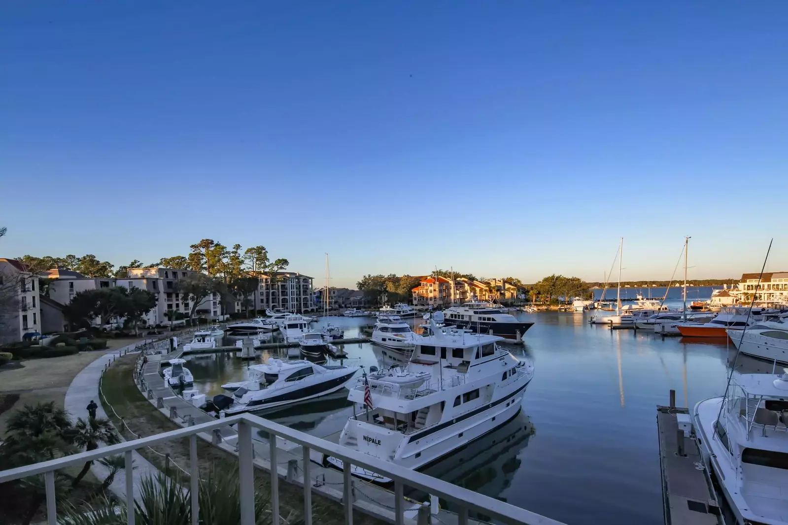 You'll never tire of the view of the Harbour Town yacht basin.