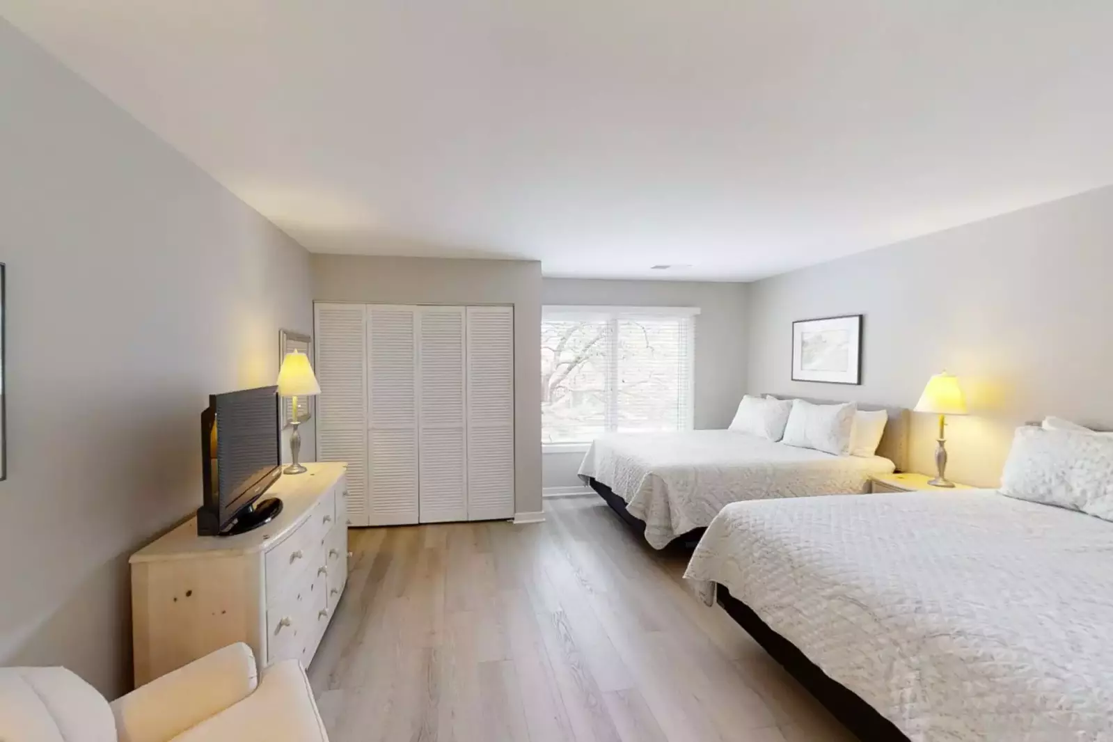 2nd Bedroom with 2 Queen Size Beds has an on suite bath