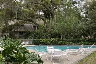 Guests of Great Blue Heron are welcome to enjoy the Inland Harbour Pool, which is only steps away across the lagoon and bridge.