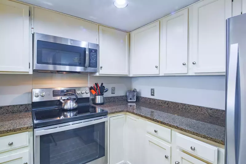 There's plenty of room within this spacious kitchen to prepare your family's vacation meals.