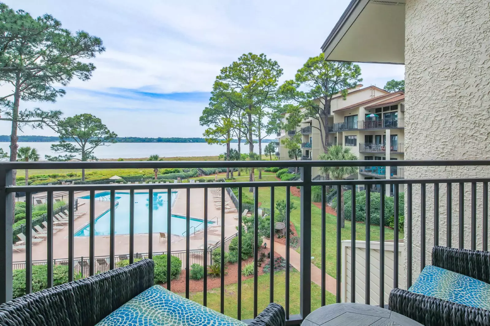 This is also an excellent spot for morning coffee, an evening beverage or a great book!