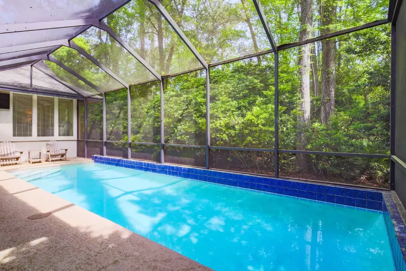 Best of all, the lanai ensures there are no leaves or bugs in the pool area.