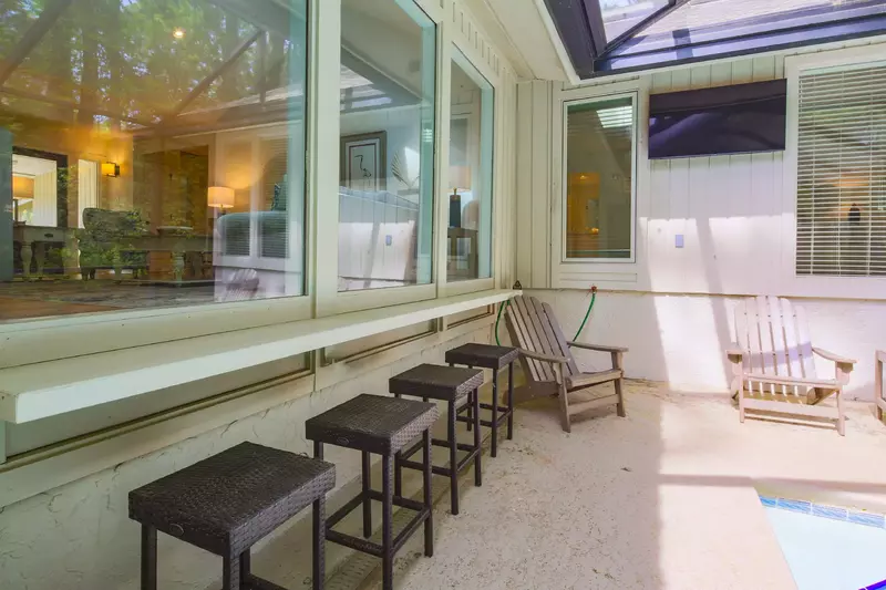 These stools & counter area are a great spot for a quick bite to eat.