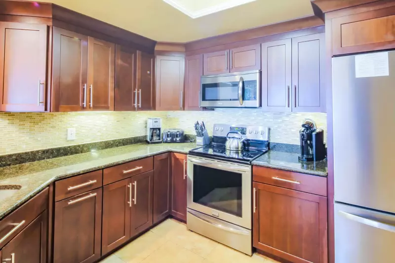 There's plenty of room within the spacious kitchen to prepare your vacation meals.