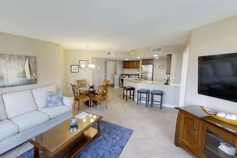 The open floor plan layout makes it very easy to interact with your family & friends.