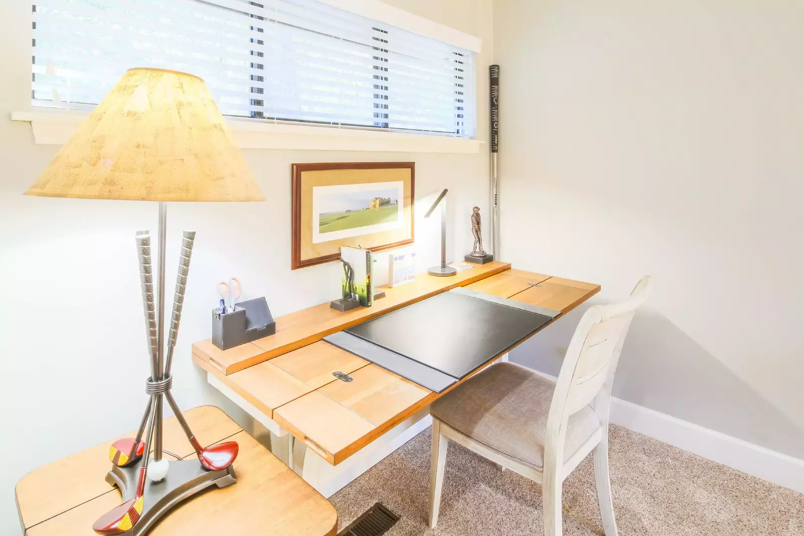This desk and quiet workspace is also located in the loft.