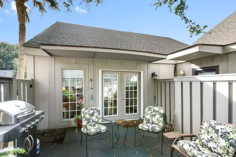 Fabulous private patio with gas grill