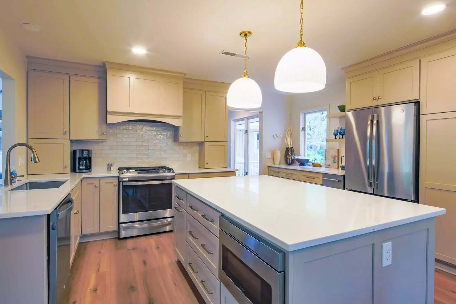 There's plenty of room to prepare your meals in this spacious & beautiful kitchen.