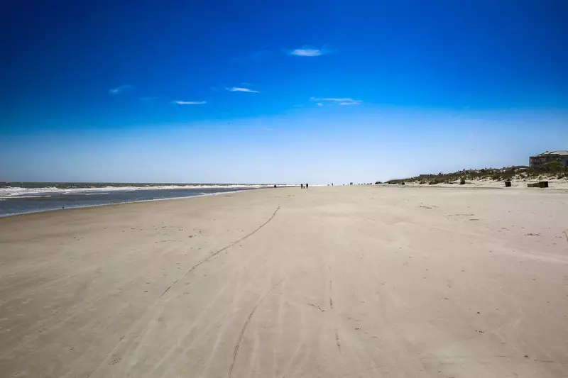 There's plenty of room on the spacious beach for you and your family.