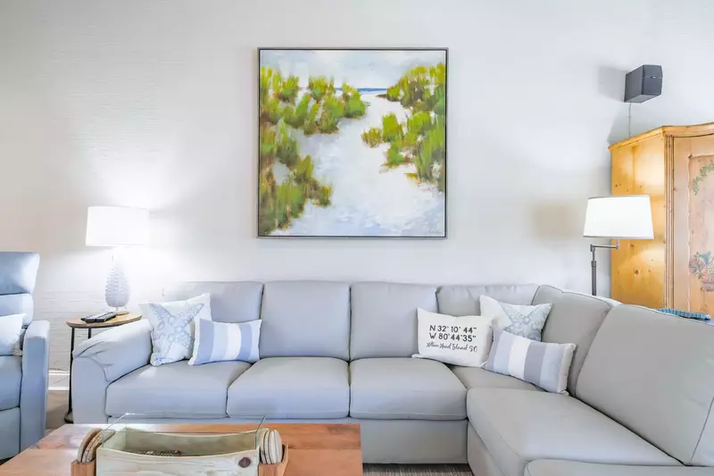 There's plenty of room for your family to gather together in the living room.