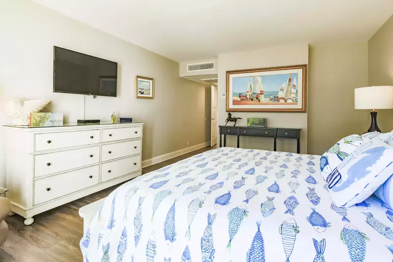 The master bedroom also features an en suite bathroom.