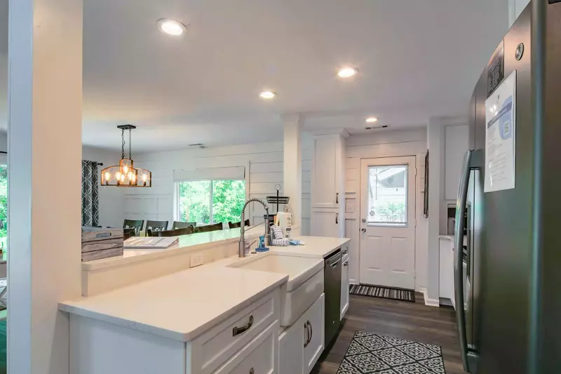 There's plenty of room to prepare your meals in this spacious kitchen.
