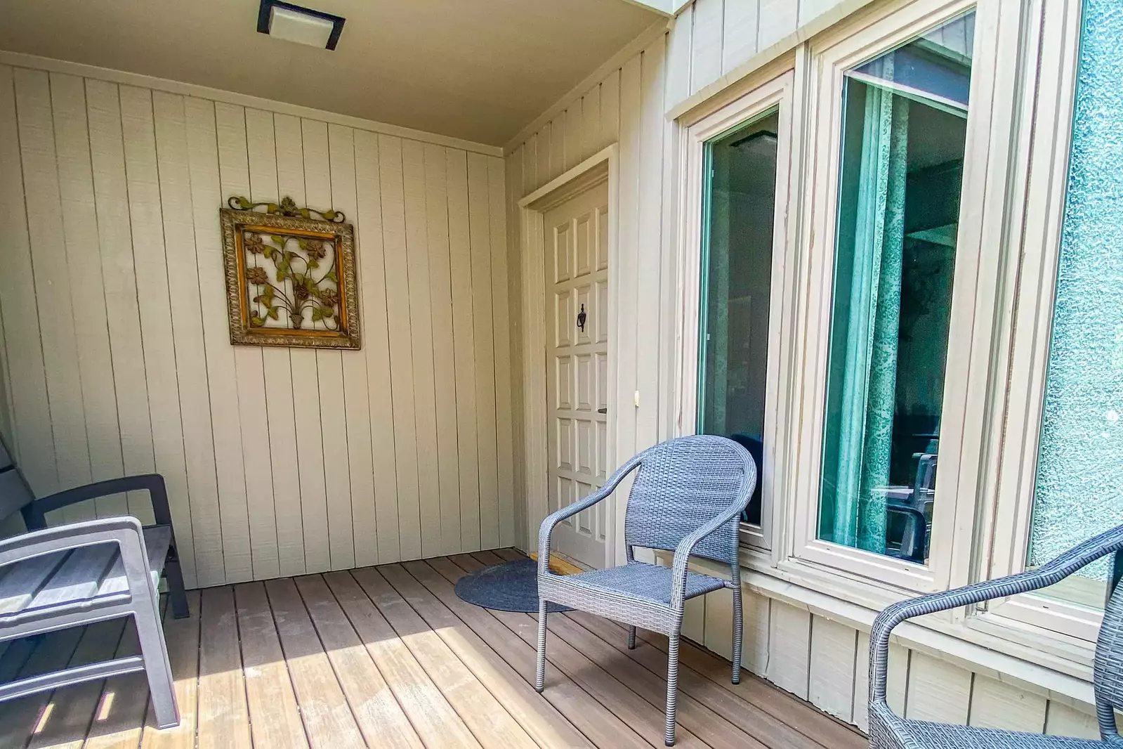 The bench and chairs near the front door are convenient for changing your shoes or getting yourself organized for the day.