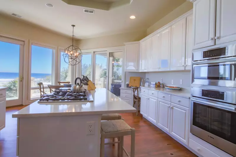 There is plenty of room within the kitchen to prepare your family's meals.
