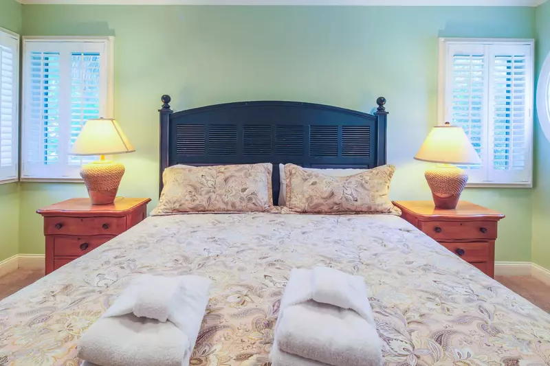 Each of the beds will be made in advance of your arrival with freshly laundered sheets.