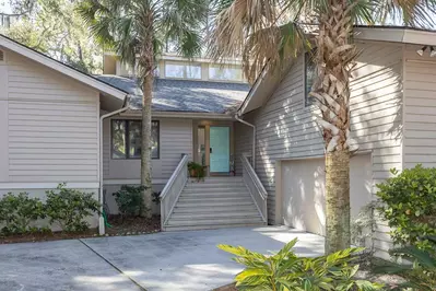 Sailors Cove is located at 38 Deer Run in Sea Pines Resort.