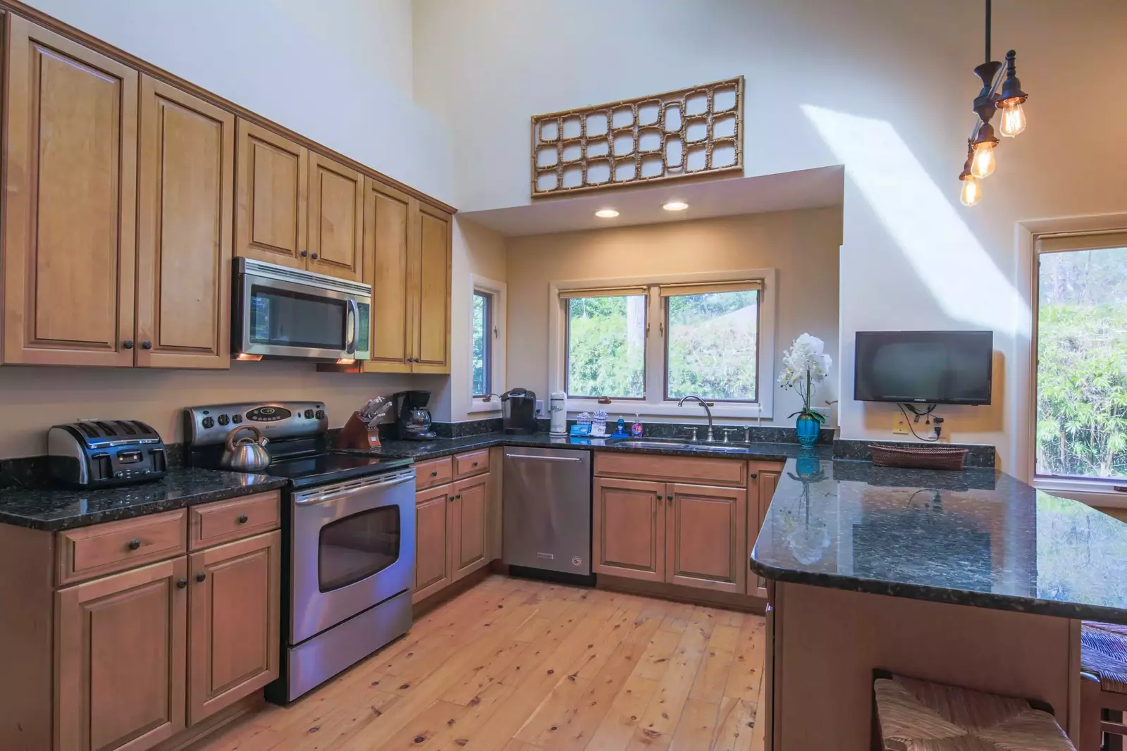Sailors Cove features a spacious kitchen with vaulted ceilings.