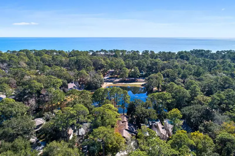 It is an easy breezy 5 minute walk to the beach from Sailors Cove.
