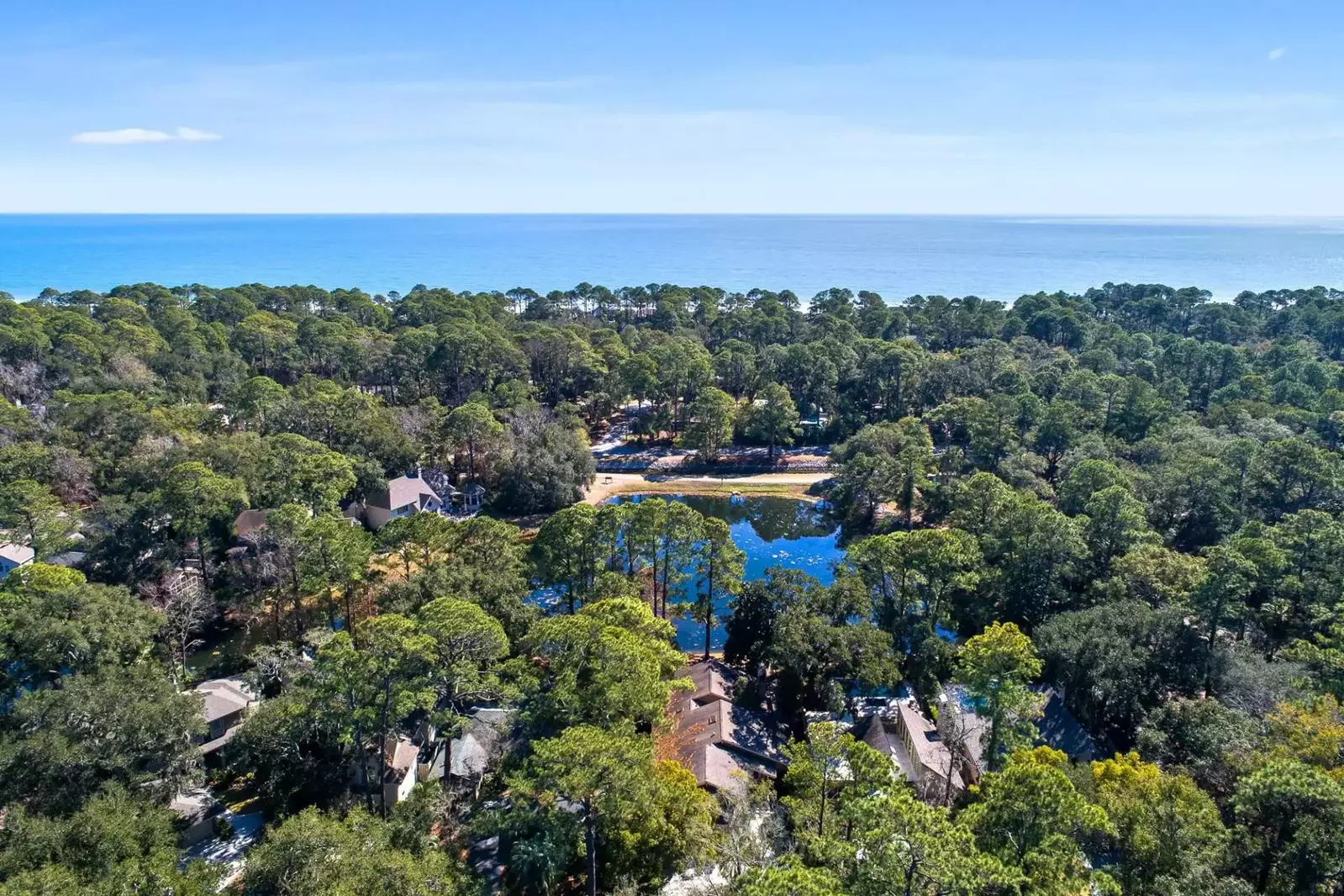 It is an easy breezy 5 minute walk to the beach from Sailors Cove.