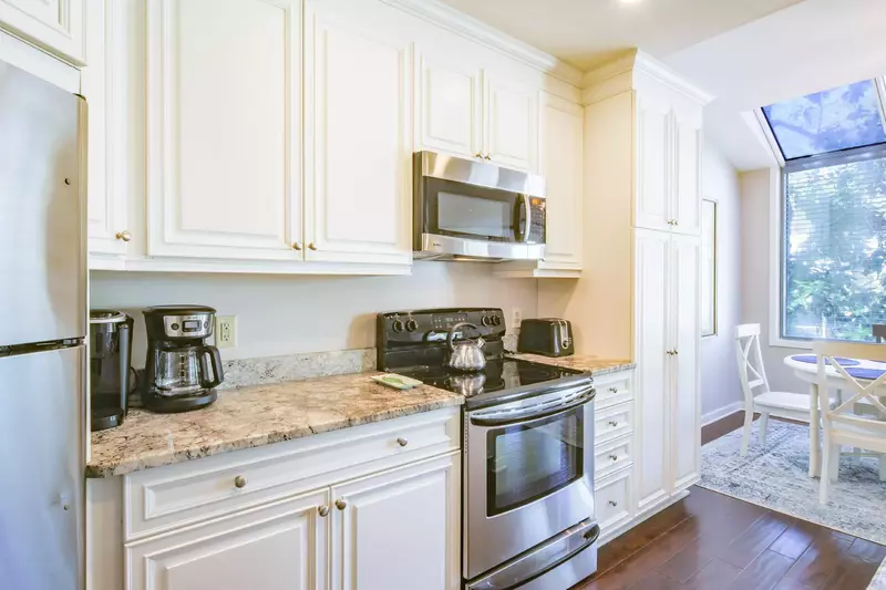 There are plenty of cabinets, drawers and storage space for your food.