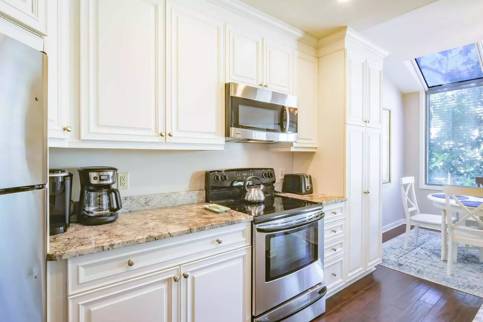 There are plenty of cabinets, drawers and storage space for your food.