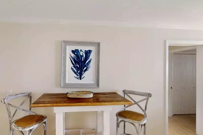 High top table and chairs