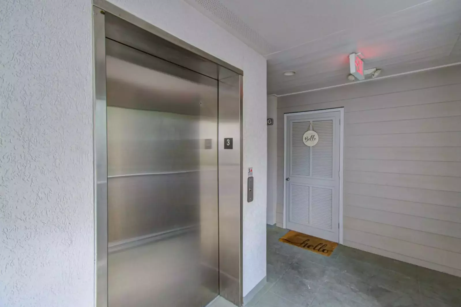 The Beachwood elevator