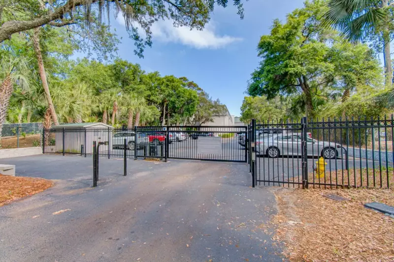 The gated entrance to Beachwood