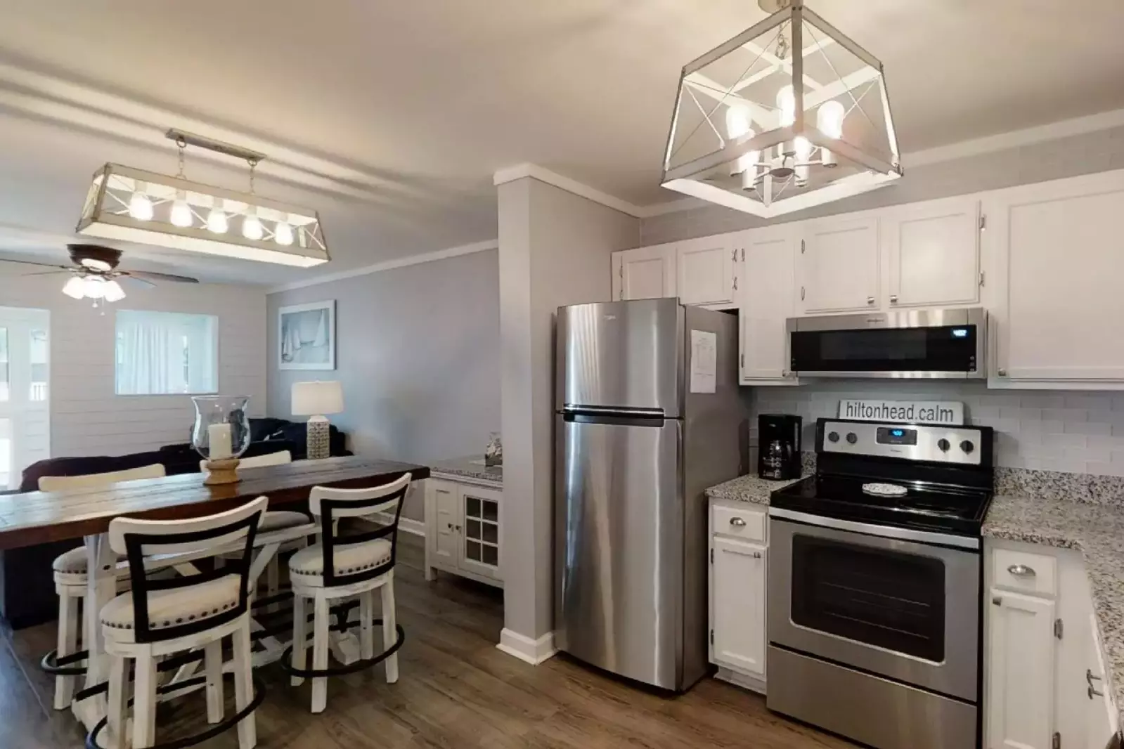 Clean and Bright Kitchen