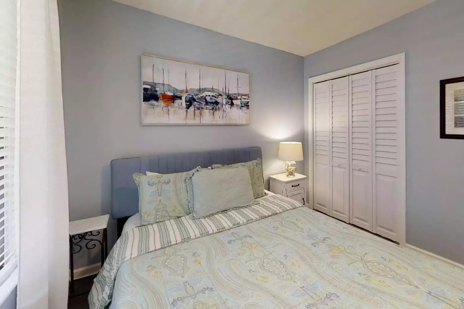 Relaxing Guest Bedroom