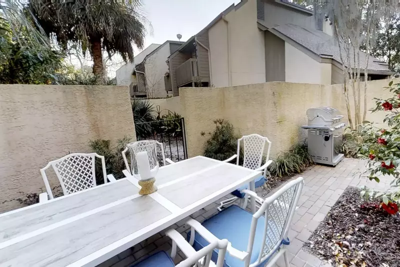 Private court yard for grilling and enjoying family and friends