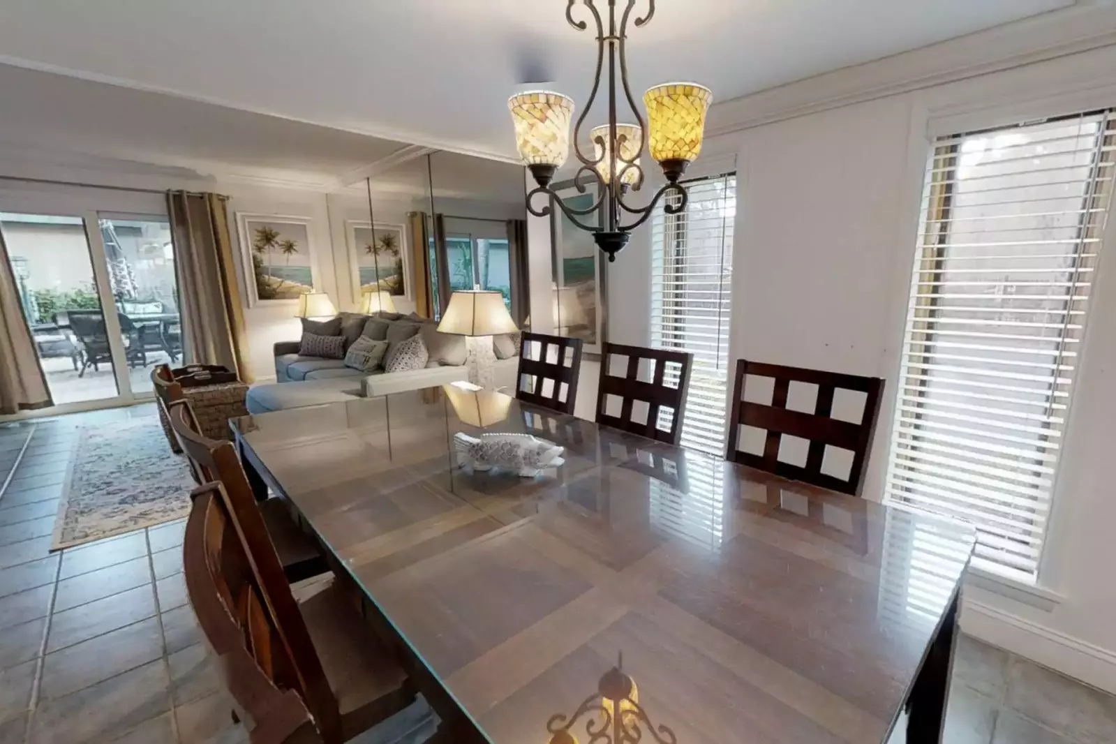 Large dining table seats 6 comfortably