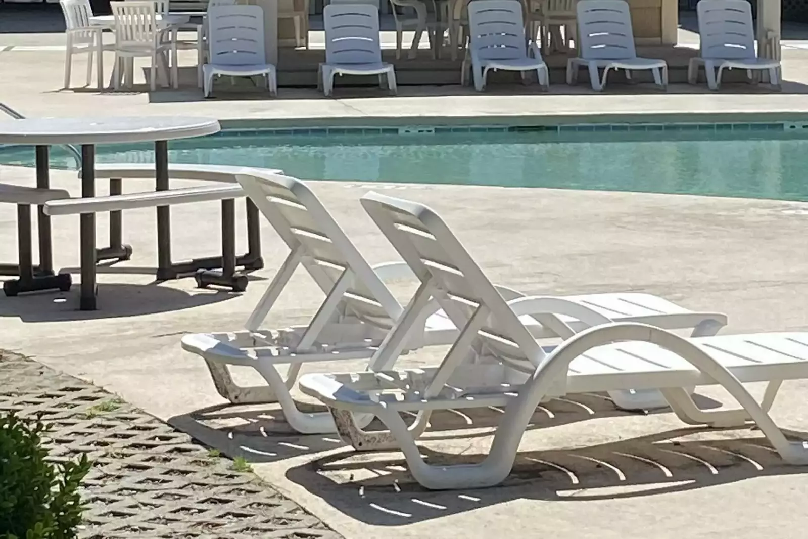 Relax poolside