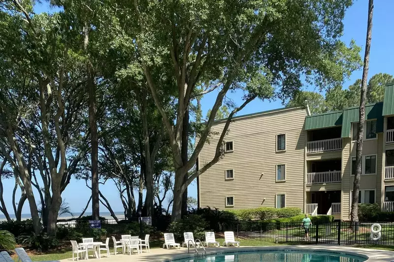 Enjoy Port Royal Sound while floating away in one of the three pools.