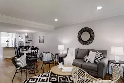 18 Courtside Villas
