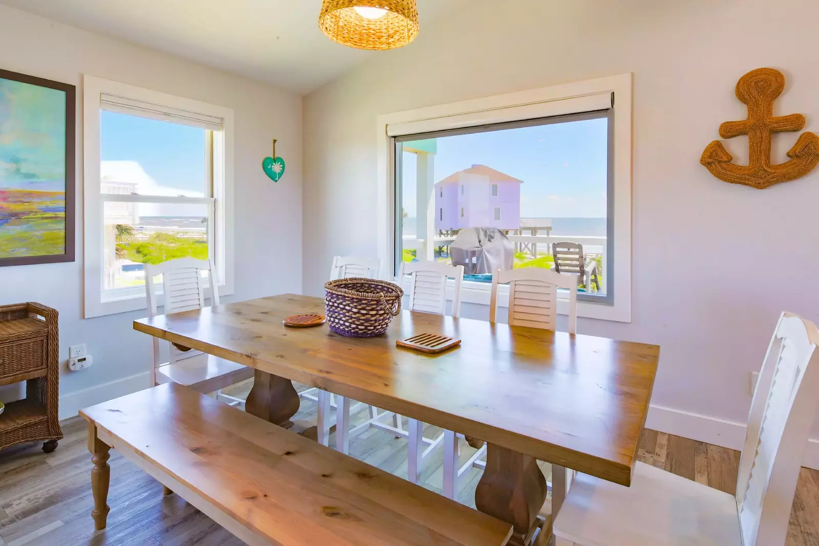 The dining table comfortably seats 6 people.