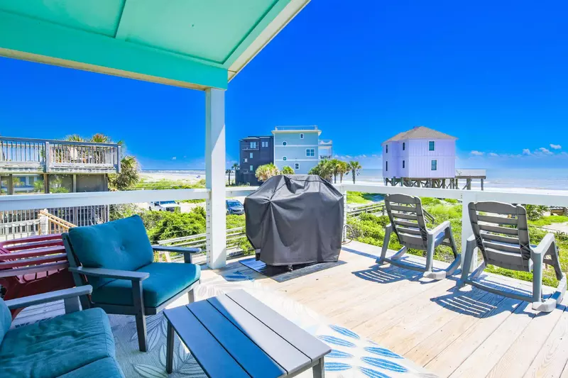 Enjoy the sea breezes, sounds of crashing waves & warm sunlight on our sundeck.