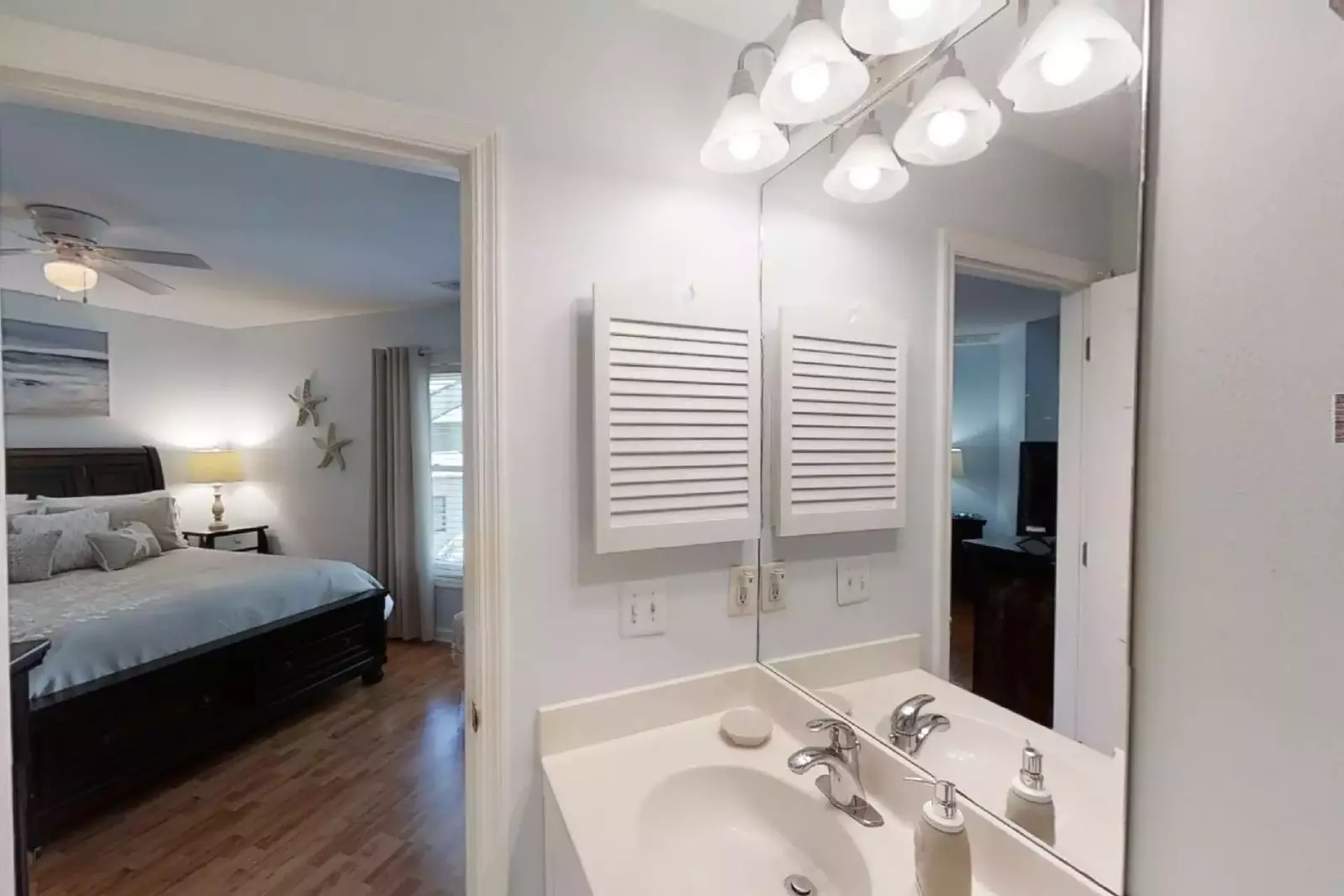 Master en suite bath