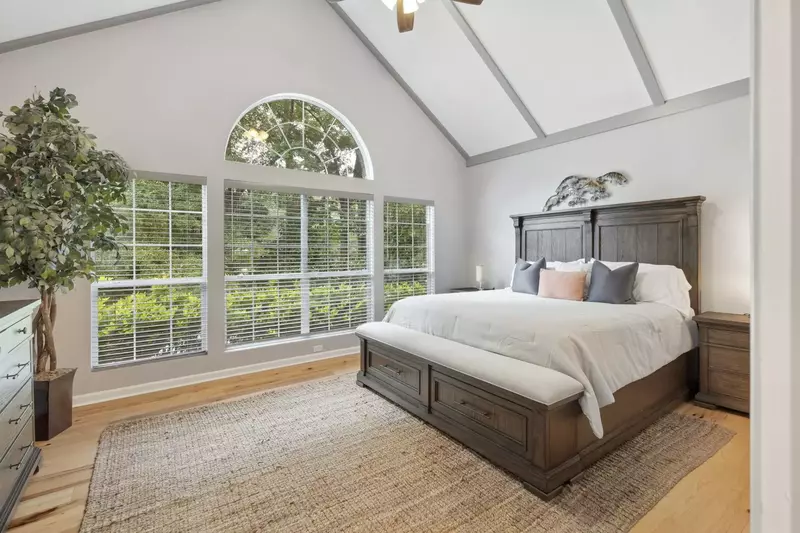 Large windows that overlook the back