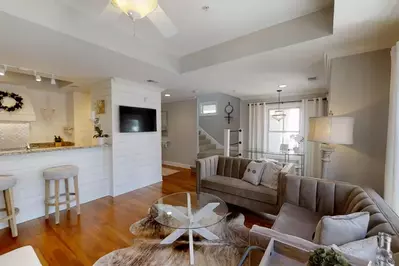 Open living space-2nd level