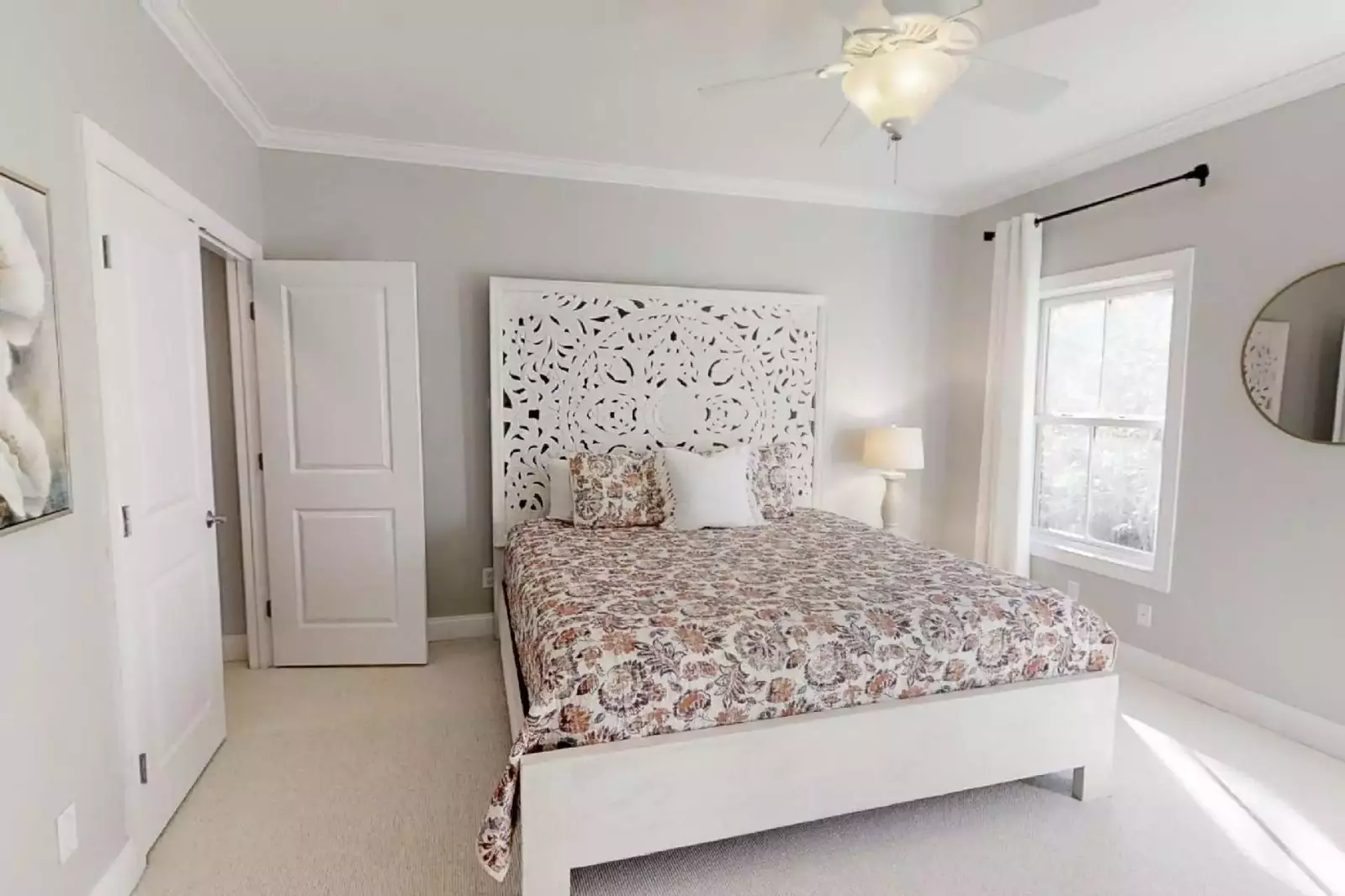 3rd level master with king bed, large closet and ceiling fan