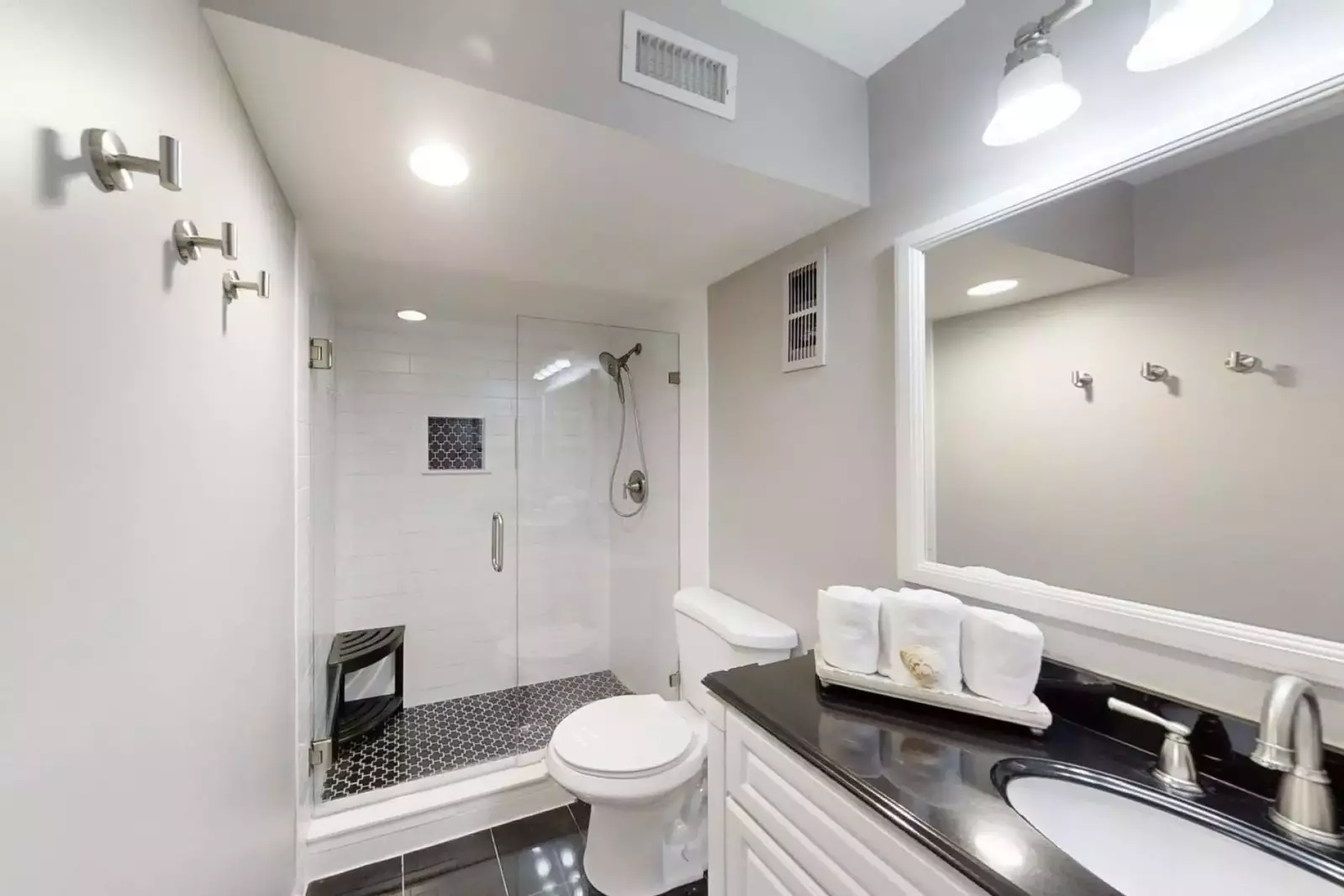 Spa-like walk in shower