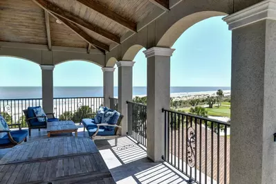 Southern end covered living space-Ocean & Golf Views