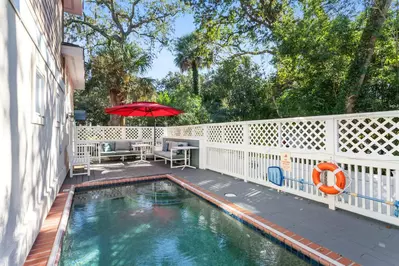 Enjoy a dip in the splash pool!