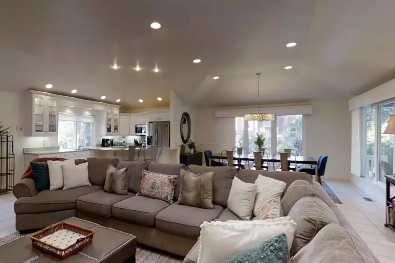 Plenty of Seating