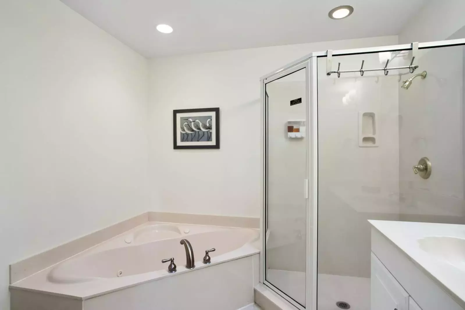 Master En Suite Bathroom Second Floor