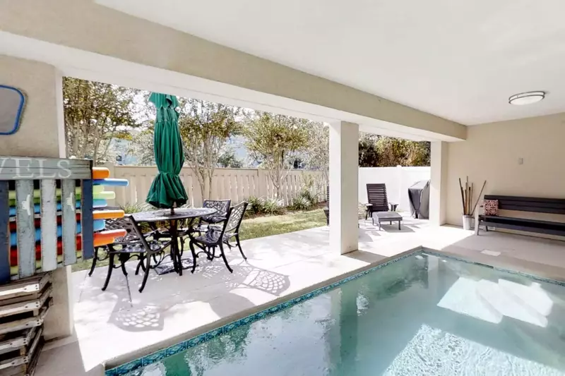 Lunch by the pool is always a good idea