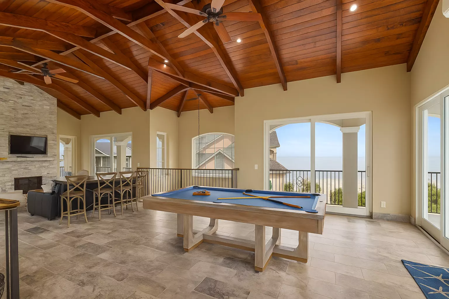 mid-island vacation rental